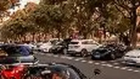 标题改写：《萨内誓言闪耀舞台，让纳格尔斯曼教练情不自禁选我征战世界杯；孔帕尼：球队灵魂的领航者》