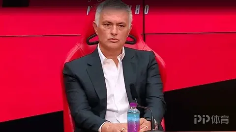 德国U21教头盛赞卡尔全能型战士，期待其将拜仁风采融入国家队战场